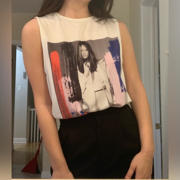 Graphic Tee - Picture 4 of 5